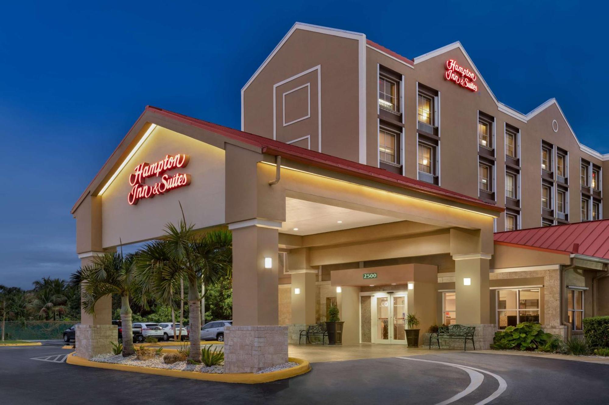 הוליווד Hampton Inn & Suites Fort Lauderdale Airport מראה חיצוני תמונה