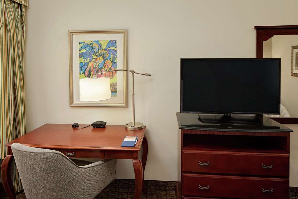 הוליווד Hampton Inn & Suites Fort Lauderdale Airport חדר תמונה
